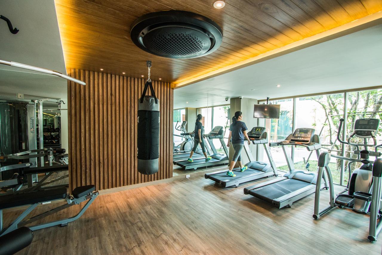 芭东山丘迈家酒店【SHA Extra Plus】 Patong 外观 照片 The gym at the hotel