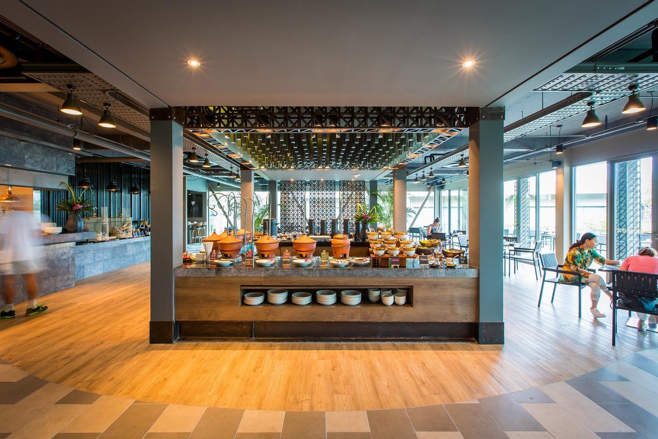 芭东山丘迈家酒店【SHA Extra Plus】 Patong 外观 照片 The interior of the lounge