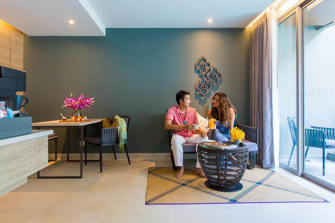 芭东山丘迈家酒店【SHA Extra Plus】 Patong 外观 照片 A living room at the hotel